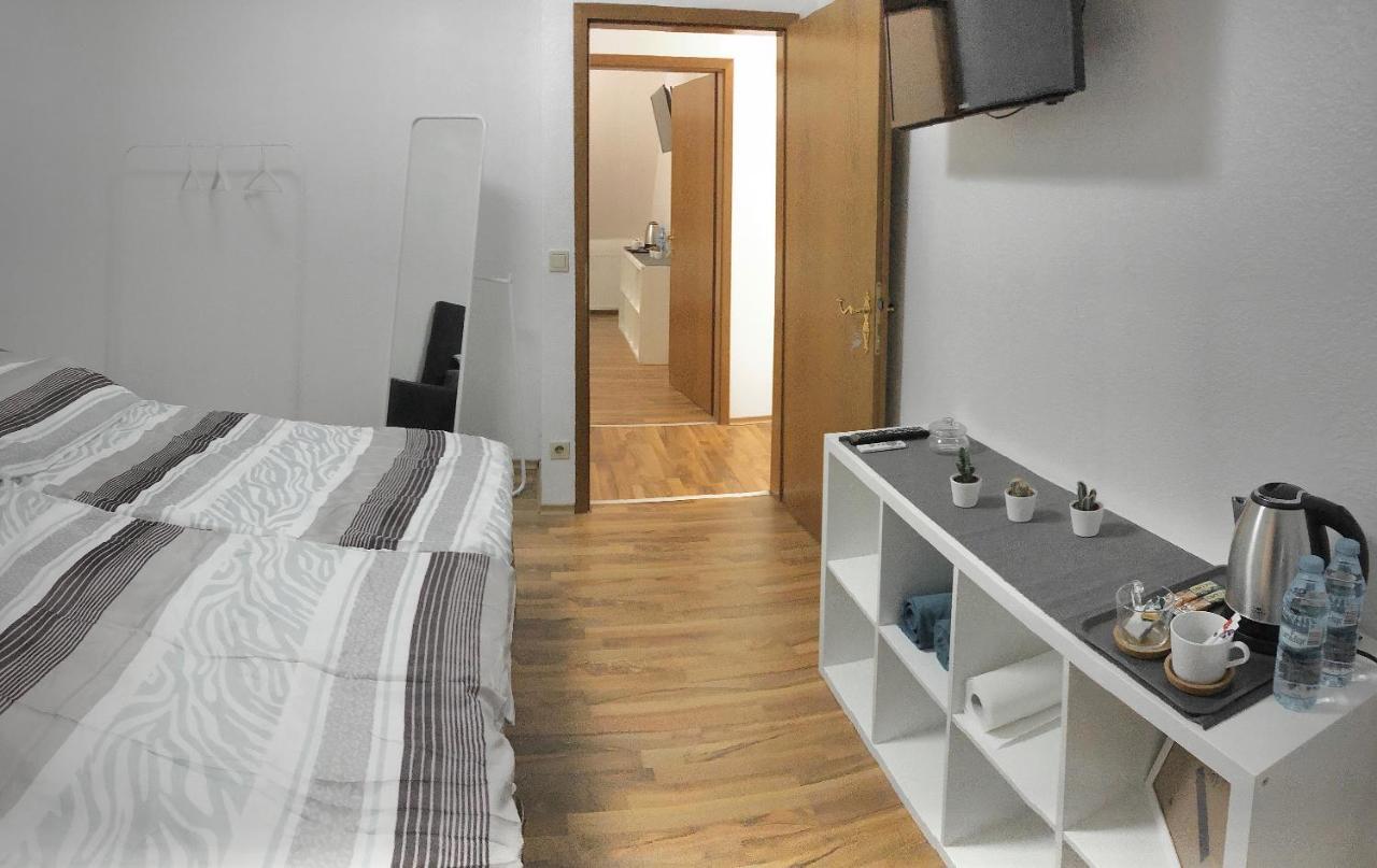 Kaiser Homestay Nuremberga Exterior foto